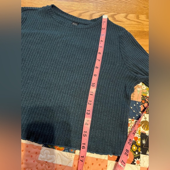 Lot (3)  SHEIN Ribbed Crop Tops - Large - Picture 11 of 13